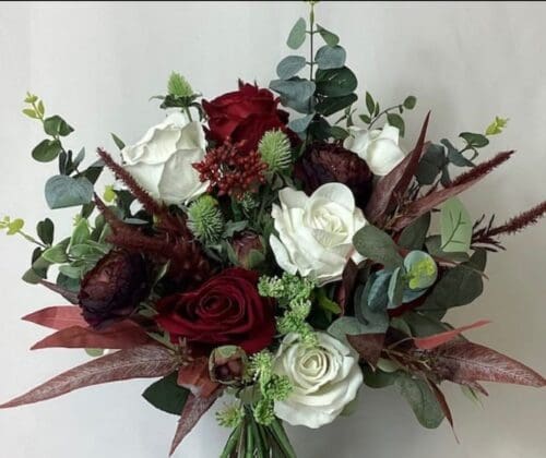 Robin Bridesmaids bouquets - Image 3