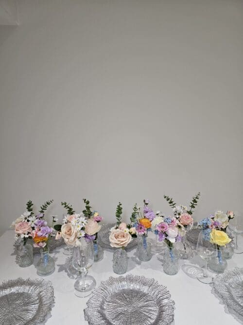 5 x Sets of Bud vases & posies - Image 4